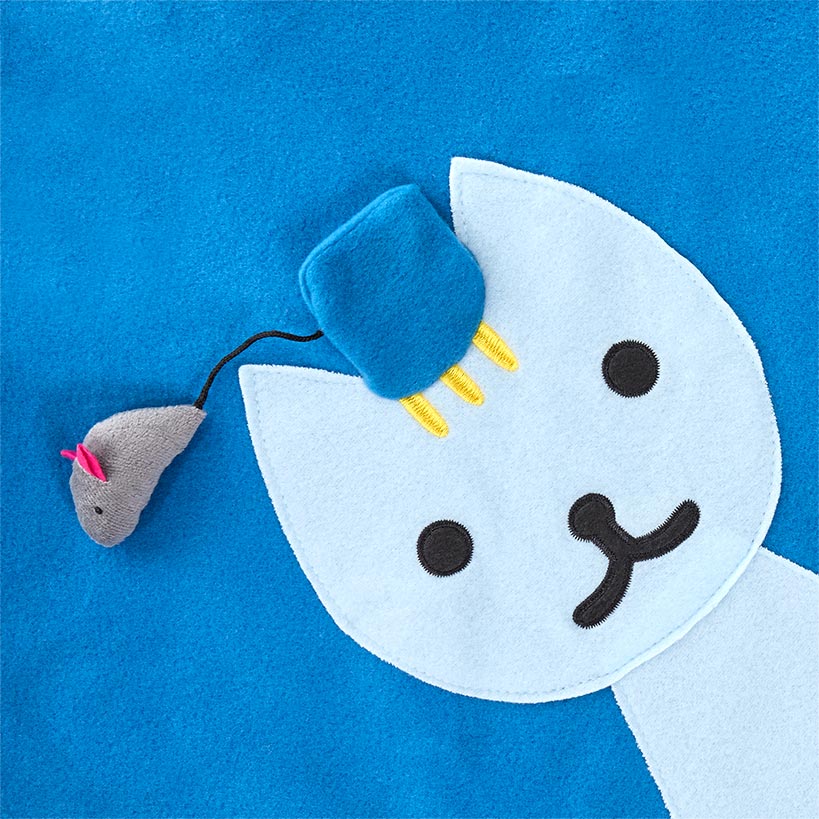 Cat Indoor Play Mat With 5 Attached Toys - Image 2