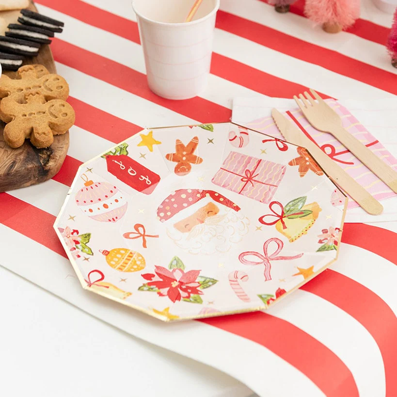 Christmas Disposable Paper Dinnerware Sets - Image 4