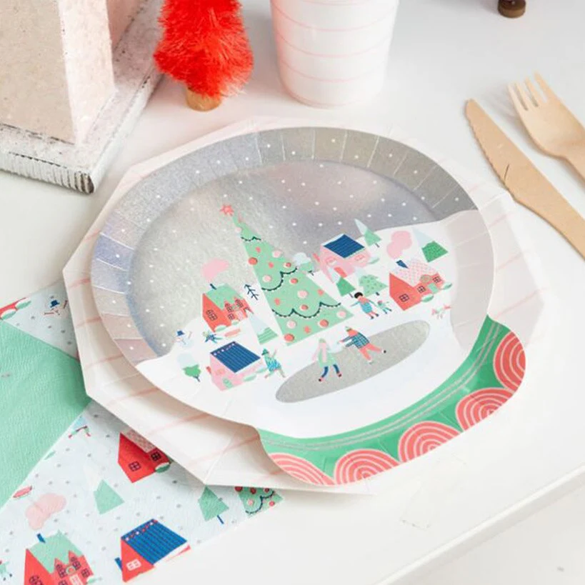 Christmas Disposable Paper Dinnerware Sets - Image 5