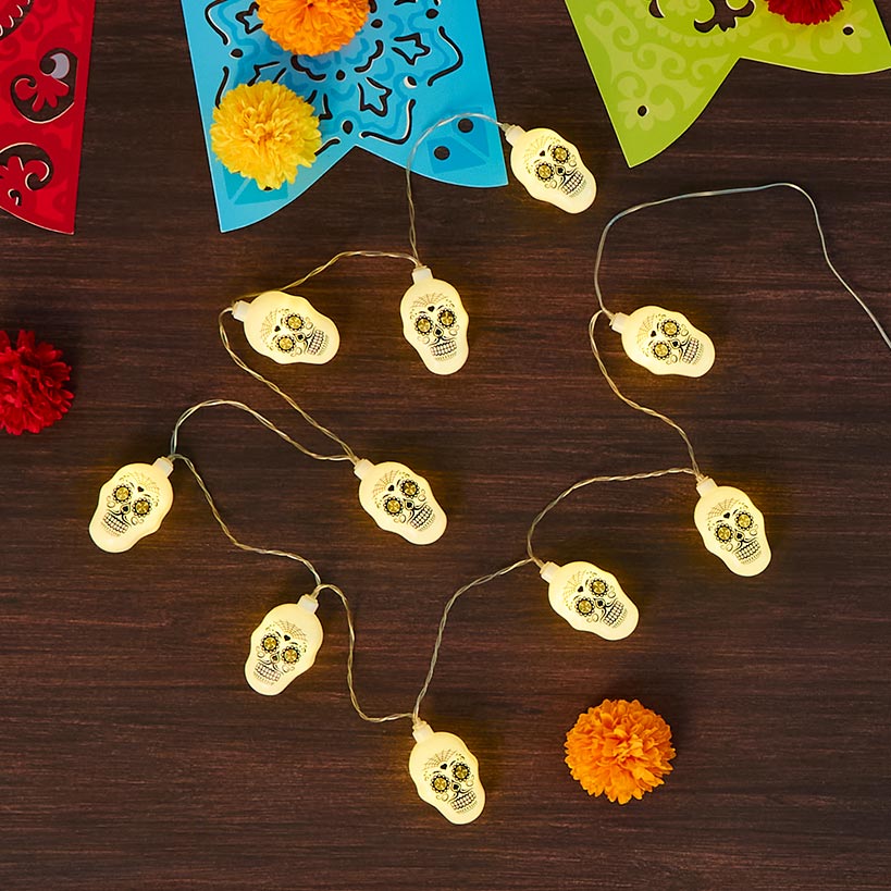 Day of the Dead Sugar Skull String Lights - Battery Operated - Image 4