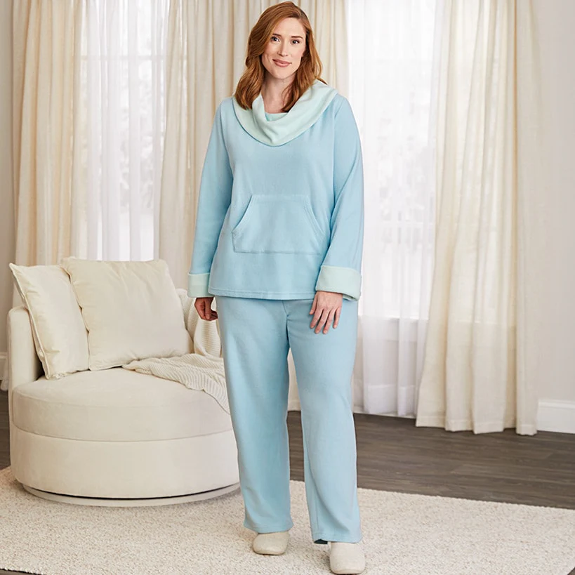 Fleece Pajama Lounge Set 2 Pieces - Image 4