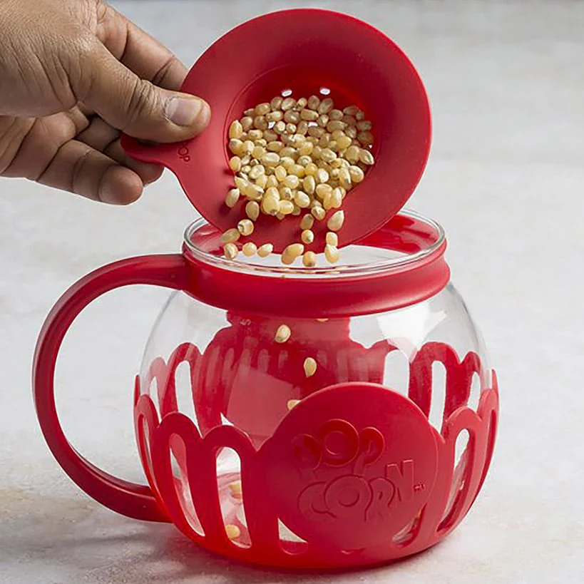 Glass Microwave Popcorn Popper with Silicone Lid - Image 3
