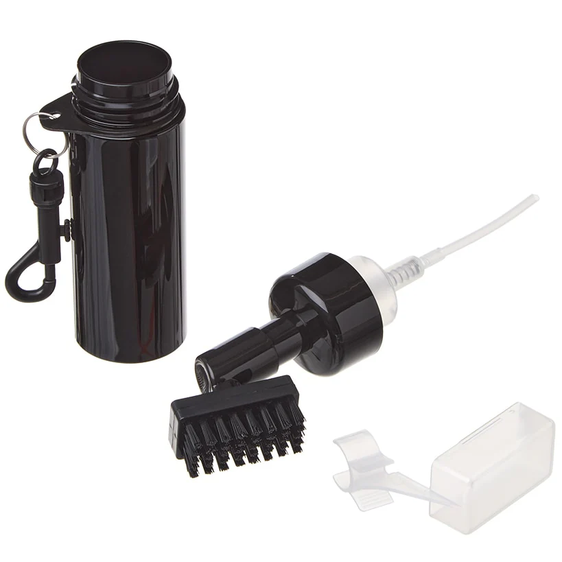 Golf Club Cleaner Brush - Portable, Lightweight with Built-In Water Spray - Image 3