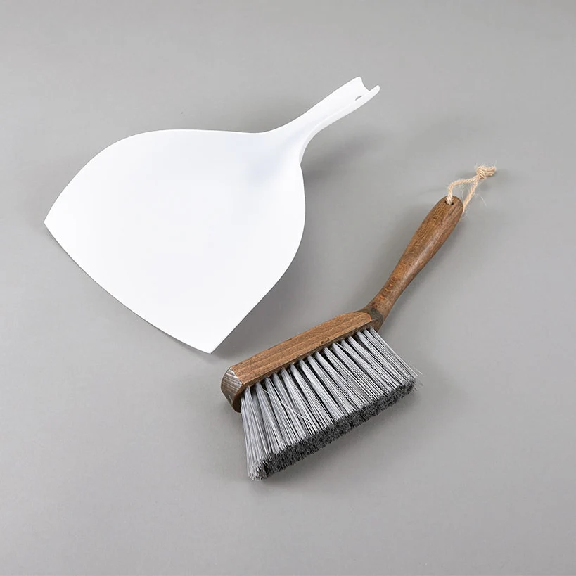 Laura Ashley Vintage Wood Cleaning Tools - Image 3