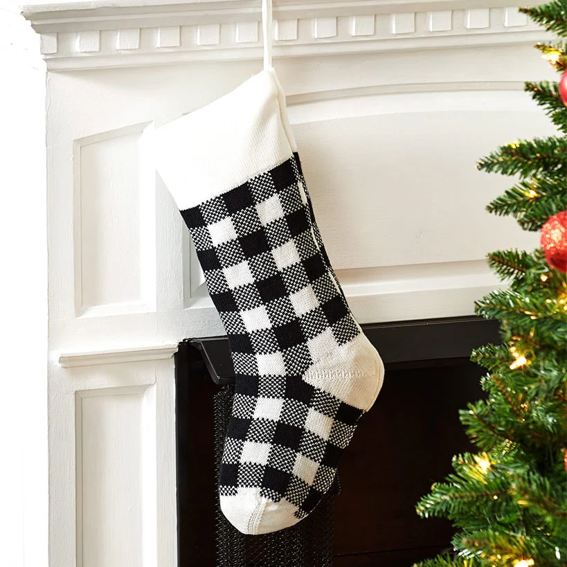 Plaid Holiday Decor - Image 13