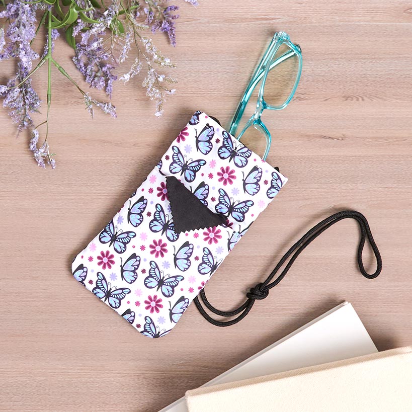 Quilted Glasses Case on a String - Image 2