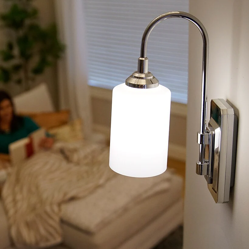 Smart Sconce™ Dimmable Wireless Wall Light With Remote - Image 3