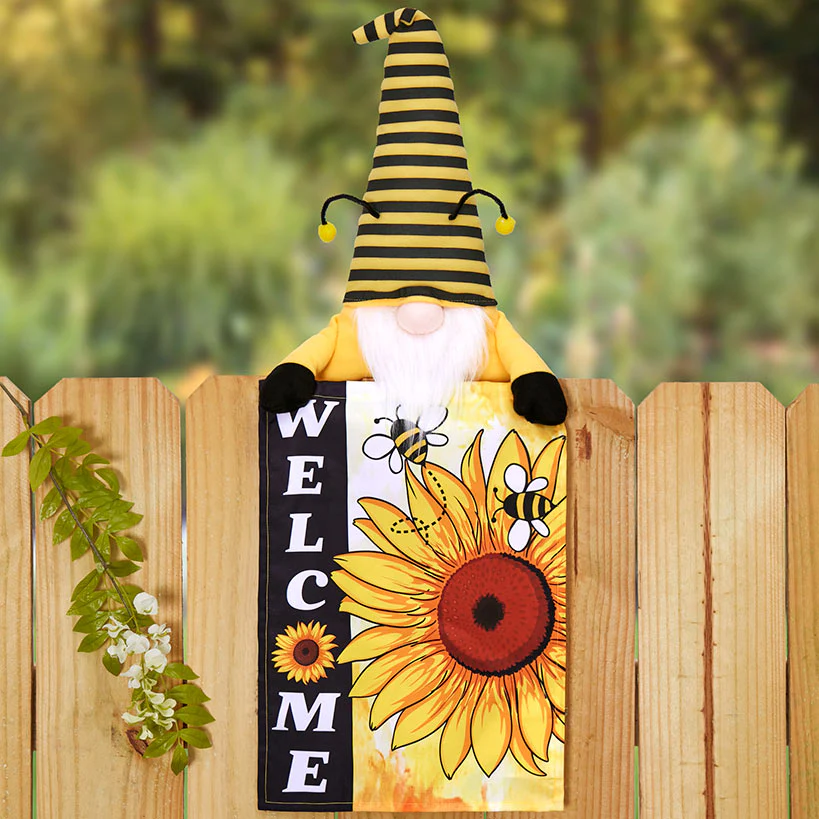 Welcome Fence Flags Ladybug Gnome and Bee Gnome Decorations - Image 3