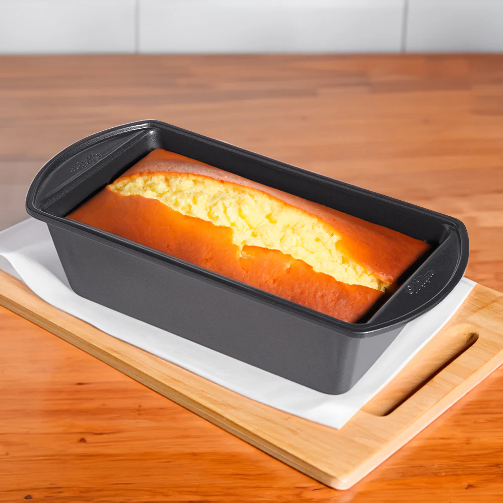 Wilton Nonstick Baking Pan Gift Set - Loaf, Round, Oblong, Muffin - Image 2